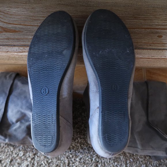 Gray Boots - Picture 2 of 6